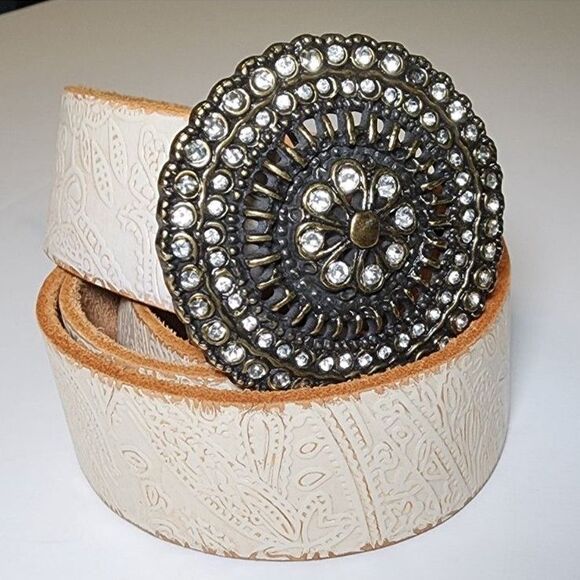 Vintage Fossil Genuine Leather Belt White Tooled Leather Rhinestone Buckle - Picture 5 of 11